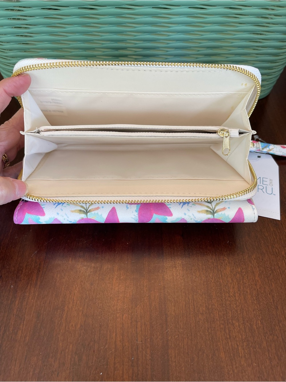 NWT Time and Tru Pink & Blue Floral Wristlet Wallet with Gold Trim - Picture 7 of 9